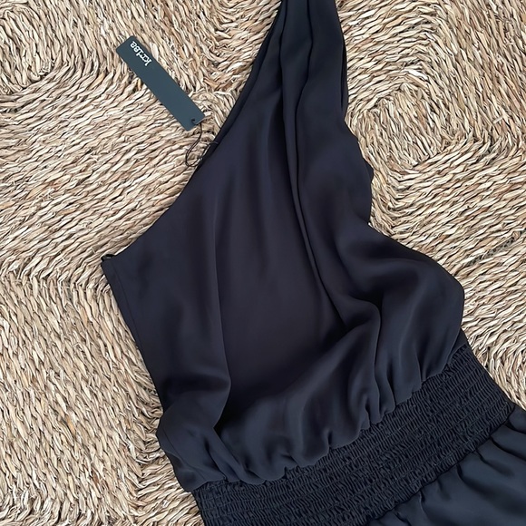 Krisa one shoulder ruffle dress - Picture 4 of 5